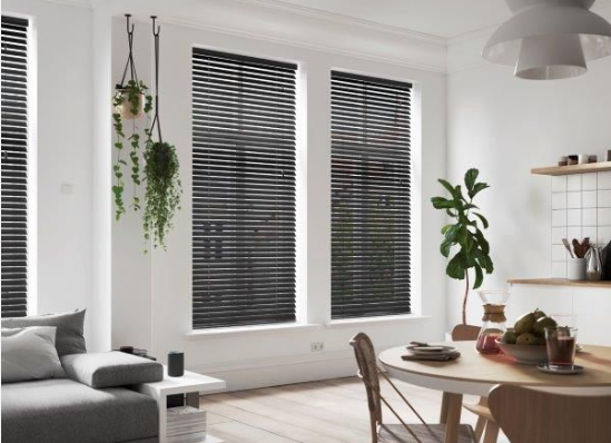44 Zoll Fenstertöne
