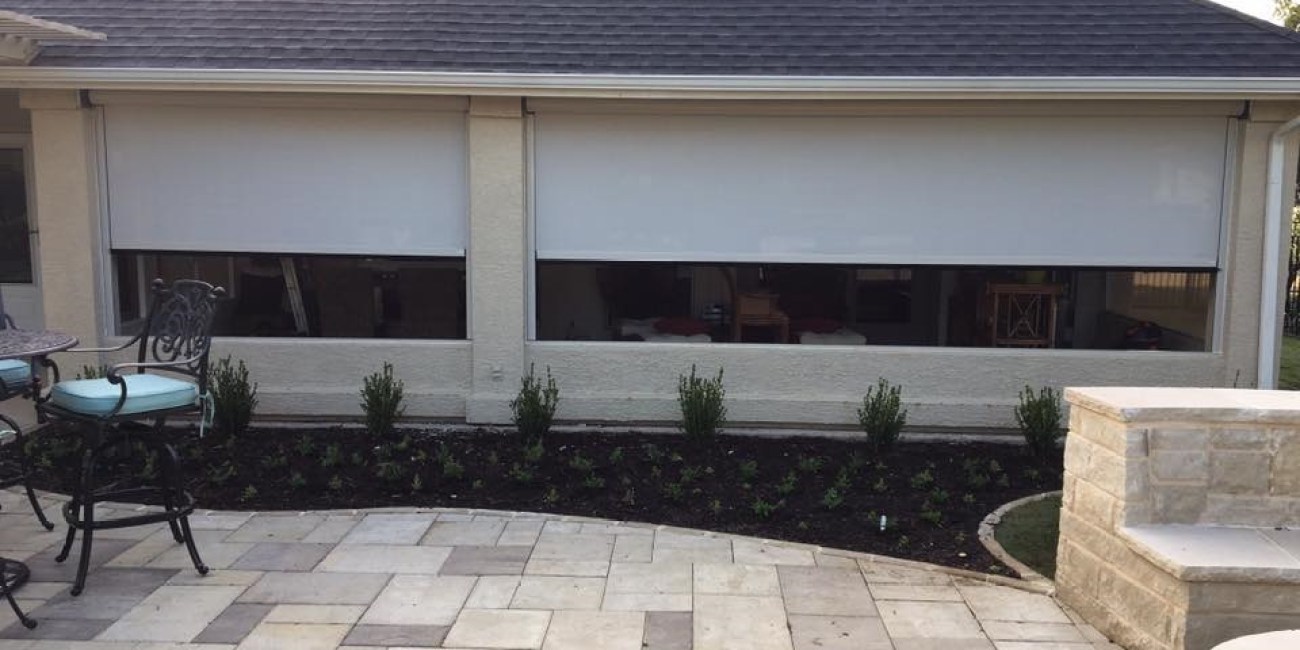 Schatten im Hinterhof