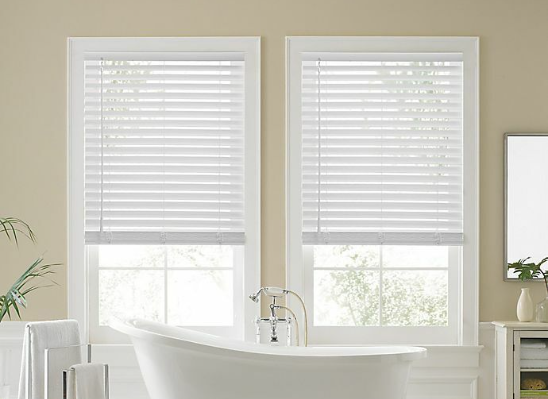 Schnurlose Kunstholz Jalousien f&uuml;r 50 -Zoll -Fenster