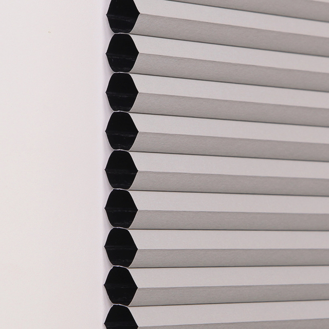 100 % zellularer Verdunkelungsstoff